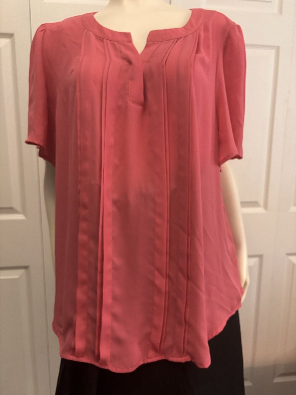 Liz Claiborne XL Coral Pleated Blouse Career Office Short Sleeve Top